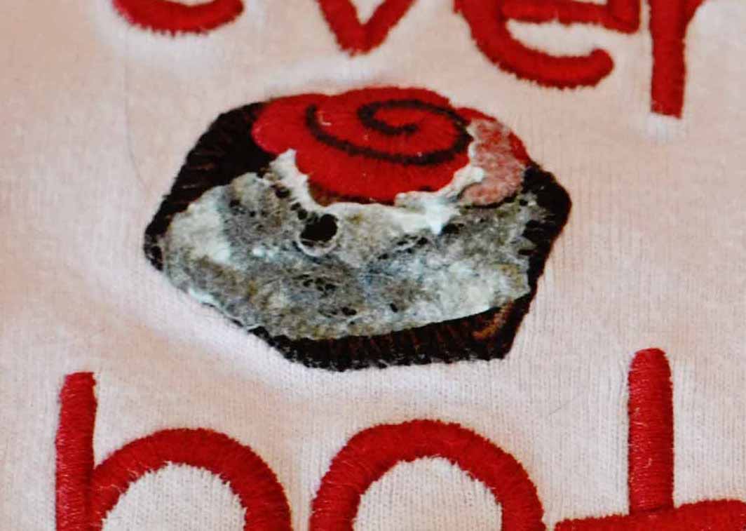 How To Remove Stickers From Clothes