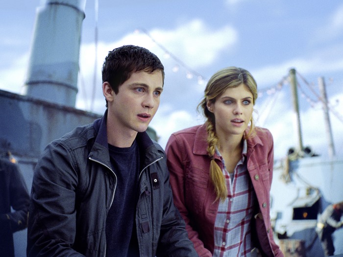 CC0130_cmp_V818.0070 - Percy Jackson (Logan Lerman) and Annabeth (Alexandra Daddario) react to the wonders of their new adventure.